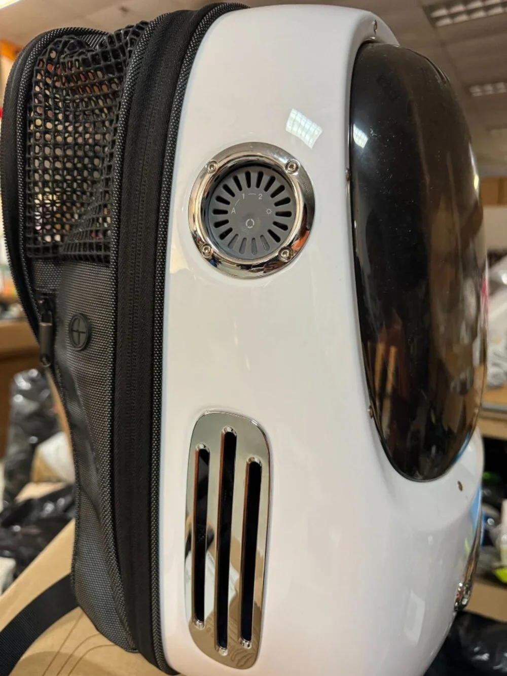 Breezy Smart Cat Carrier With Ventilation & Viewing Window Designed By Petkit